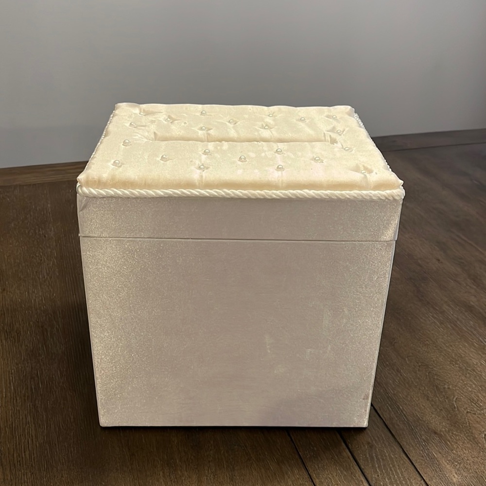 Wedding gift card box